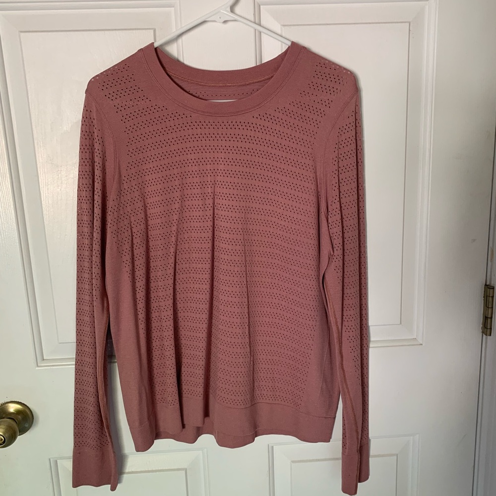 Lululemon dusty rose/ mauve pink long sleeved shirt. Great condition.